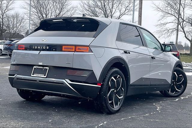 Certified 2024 Hyundai Ioniq 5 SE image 14