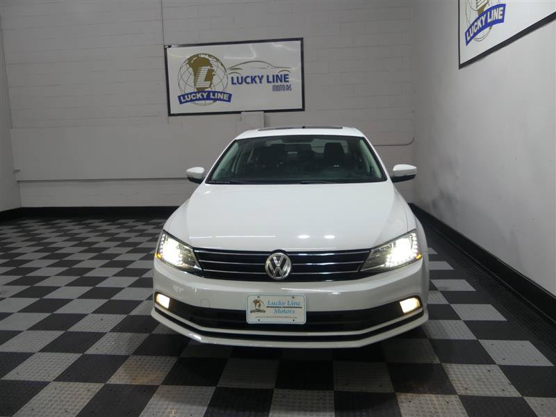 Used 2015 Volkswagen Jetta SE FWD image 2