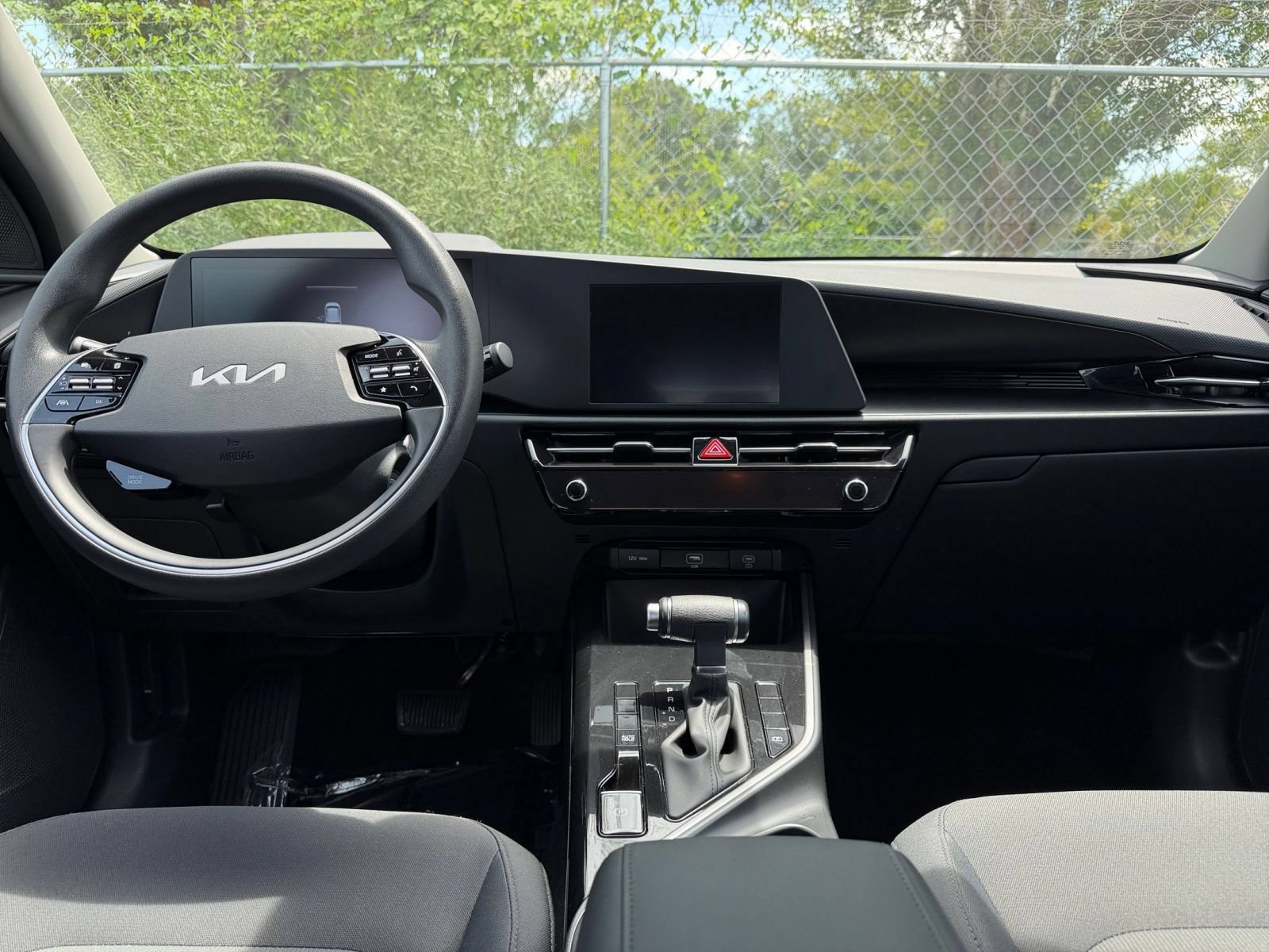 Used 2026 Kia Niro LX FWD image 17
