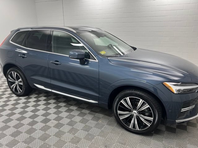 Used 2023 Volvo XC60 B5 Plus AWD/4WD image 4