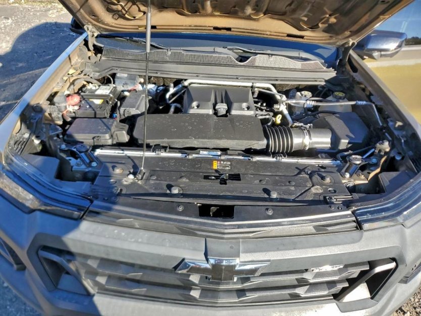 Used 2023 Chevrolet Colorado Trail Boss w/ Technology Package image 9