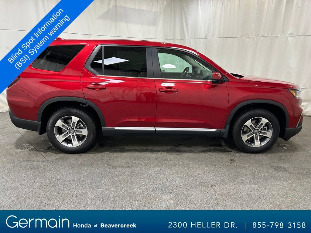 Used 2025 Honda Pilot EX-L image 11
