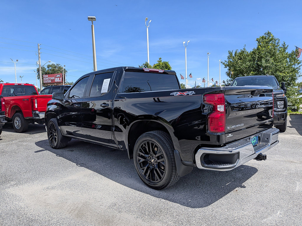 Used 2023 Chevrolet Silverado 1500 LT AWD/4WD image 32