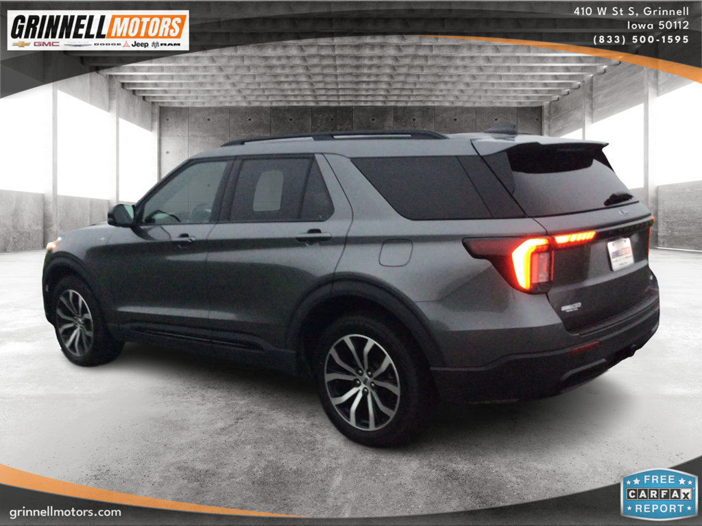 Used 2025 Ford Explorer ST-Line AWD/4WD image 7