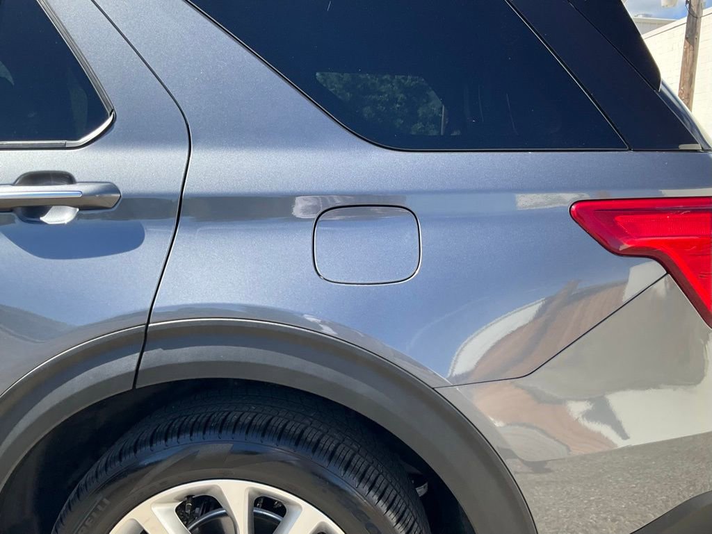 Used 2021 Ford Explorer Platinum w/ Equipment Group 601A image 12