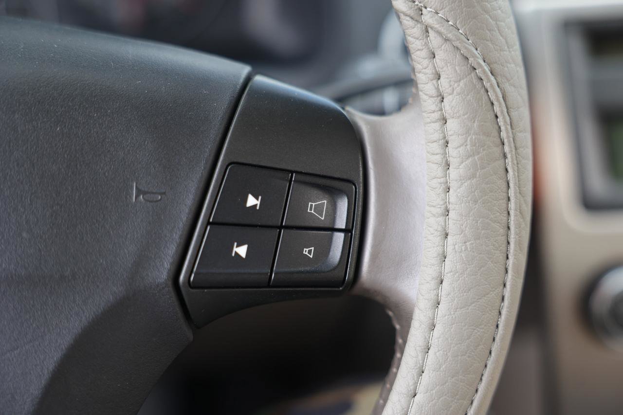 Used 2008 Volvo C70 T5 FWD image 25