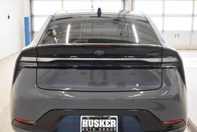 Used 2024 Toyota Prius Prime Premium w/ Advanced Technology Package FWD image 11
