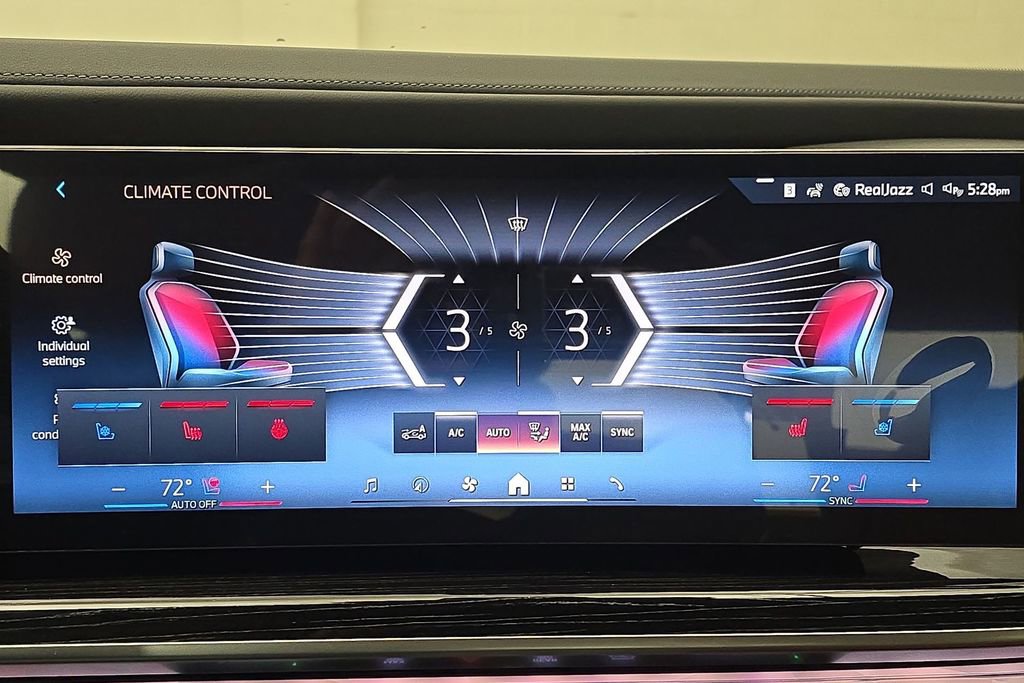 New 2026 BMW i7 xDrive60 w/ Executive Package image 20