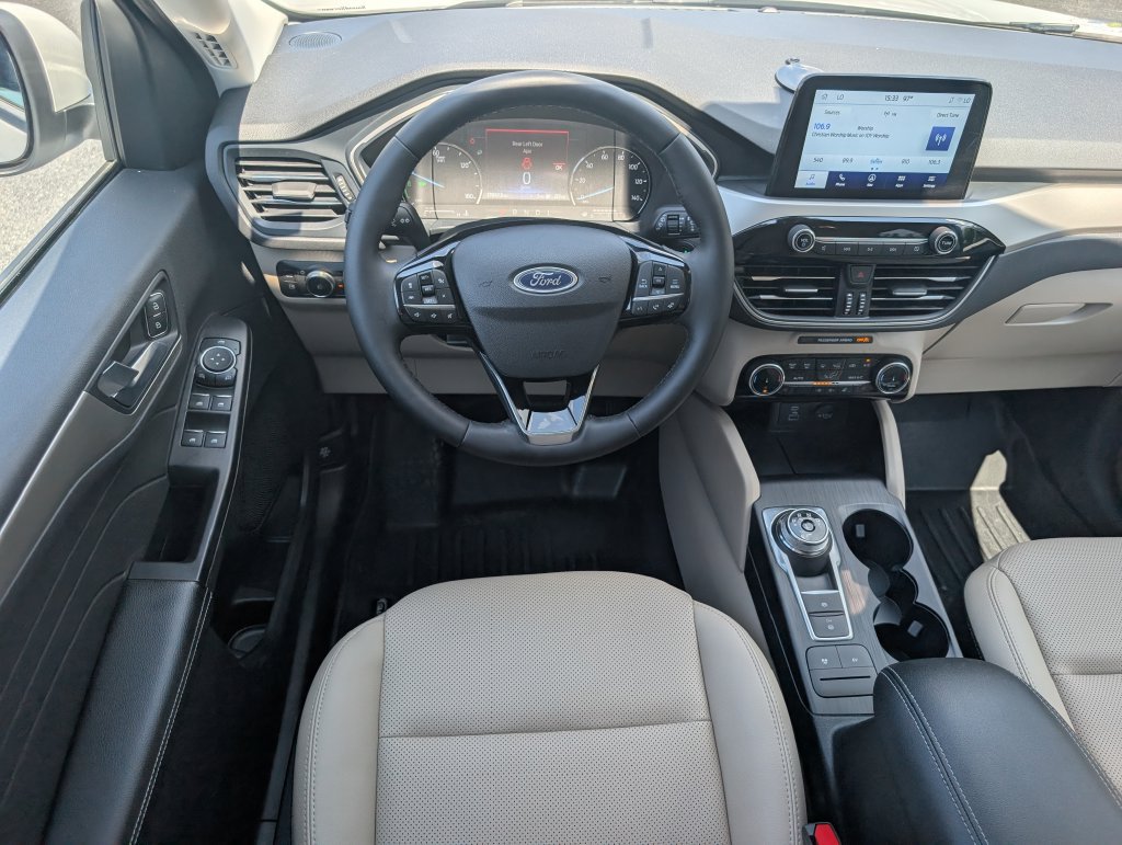 Used 2022 Ford Escape SEL FWD image 8