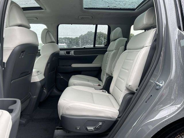 New 2026 Hyundai Santa Fe Calligraphy AWD/4WD image 5