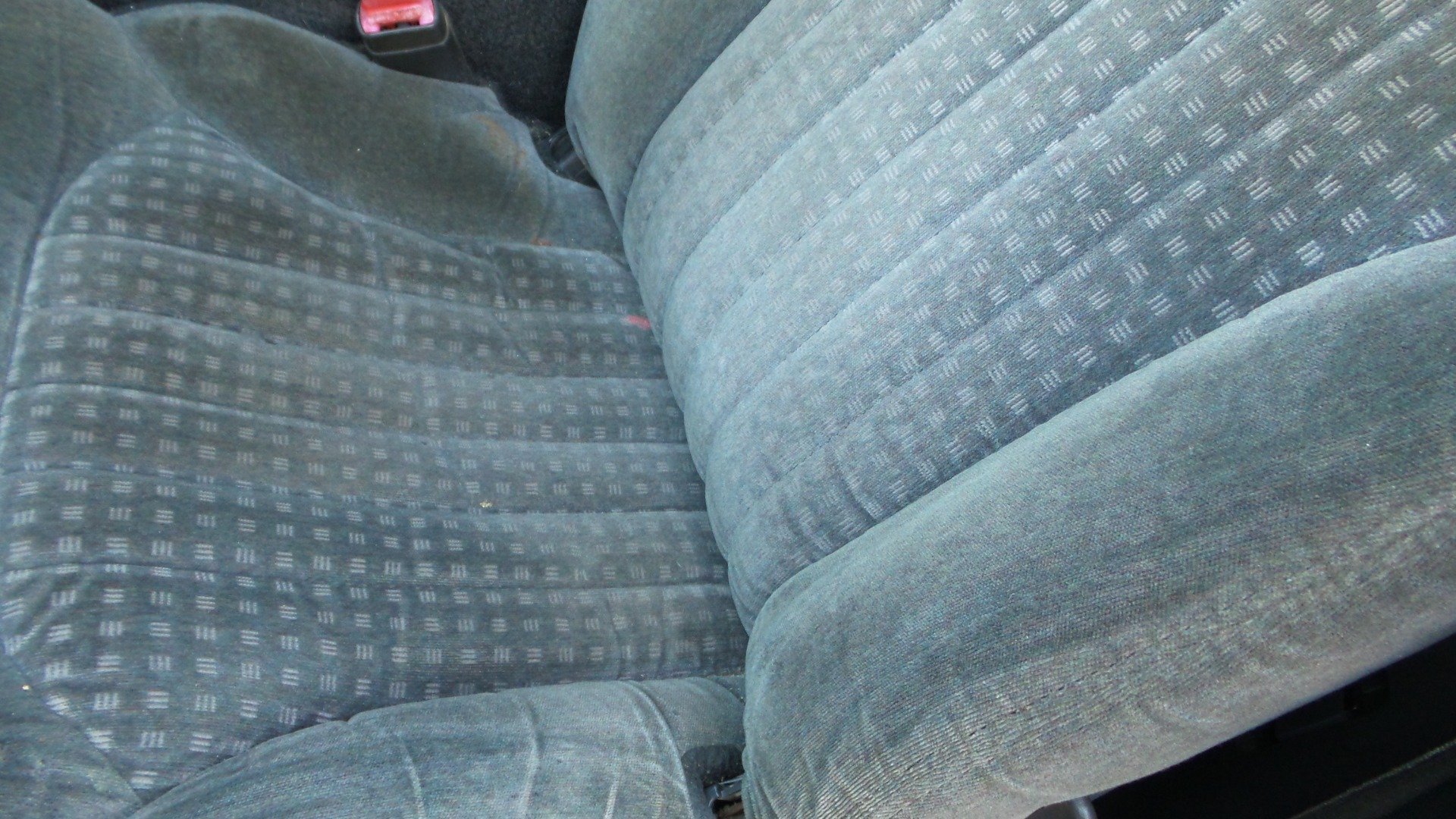 Used 2000 Chevrolet Blazer LS w/ LS Preferred Equipment Group AWD/4WD image 21