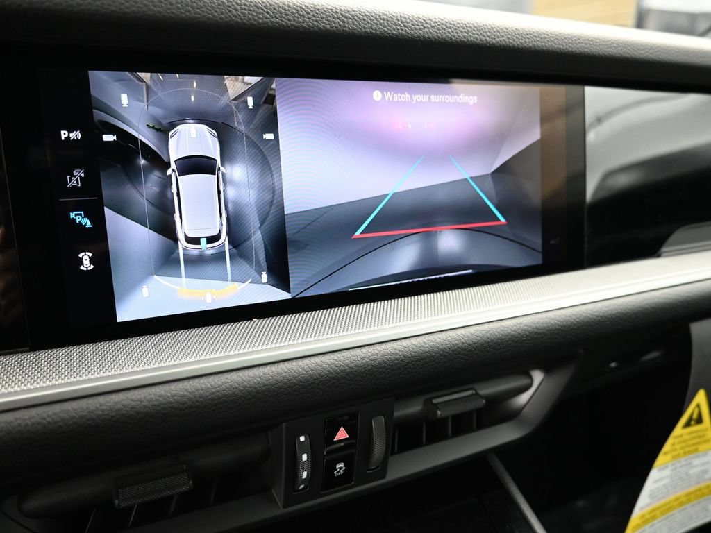 Certified 2026 Porsche Cayenne E-Hybrid AWD/4WD image 24