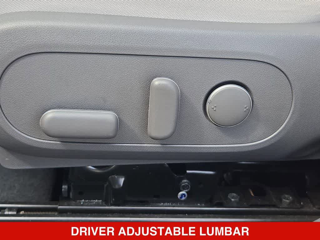 Used 2025 Hyundai Kona SEL AWD/4WD image 16