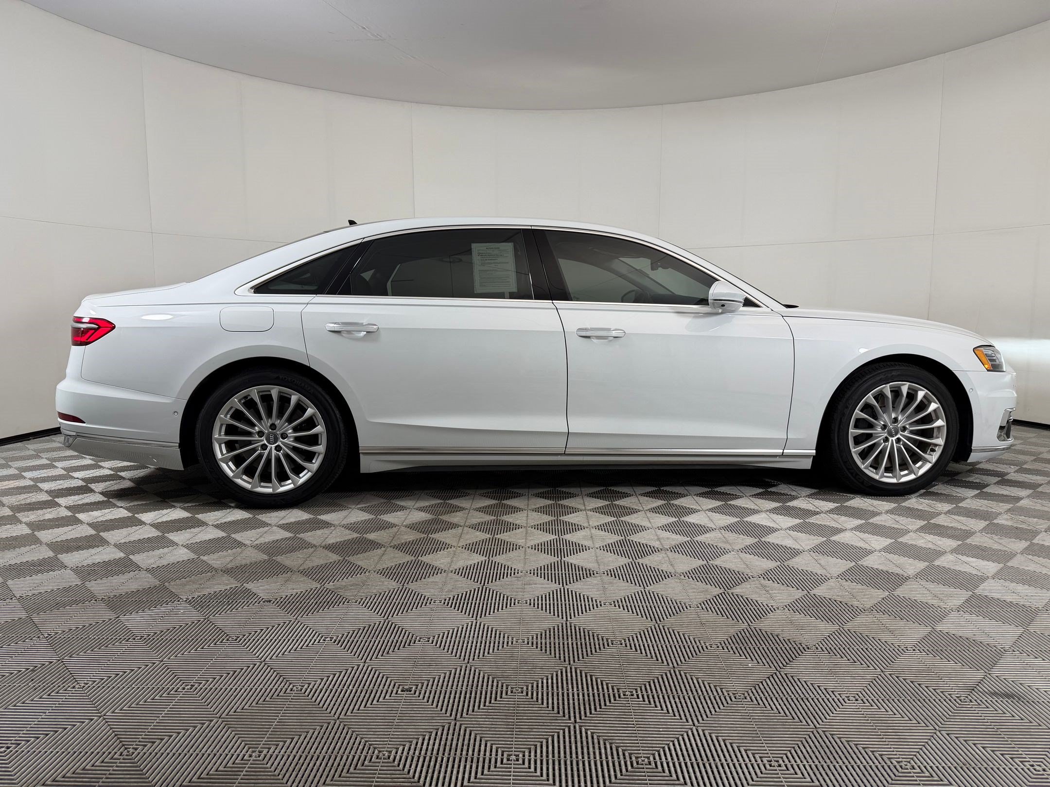 Used 2020 Audi A8 L 4.0T w/ Executive Package AWD/4WD image 8