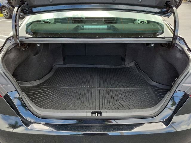 Used 2026 Toyota Camry SE w/ Multimedia Upgrade Package FWD image 9