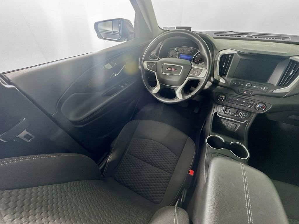 Used 2020 GMC Terrain SLE w/ Elevation Edition image 9