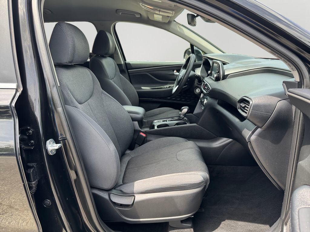 Used 2019 Hyundai Santa Fe SE AWD/4WD image 12