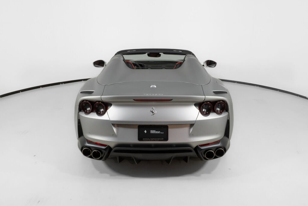Used 2022 Ferrari 812 GTS image 7