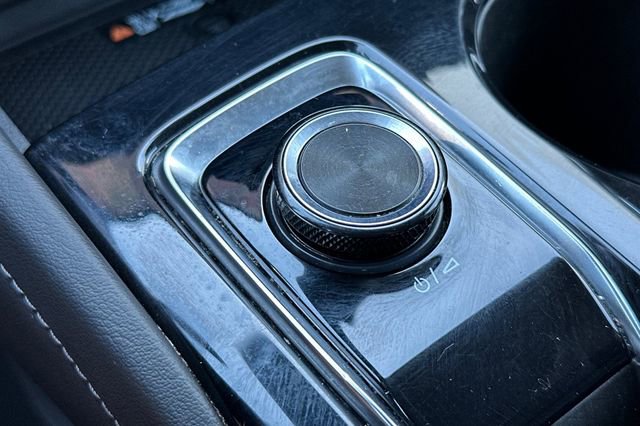 Used 2025 Buick Envision Preferred image 30