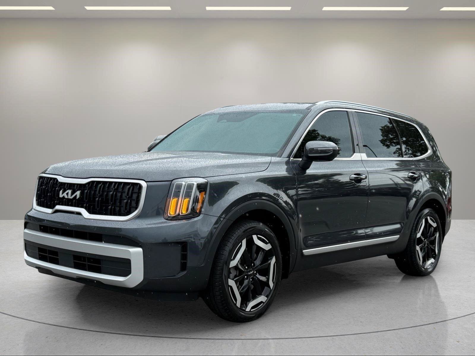 Used 2024 Kia Telluride EX FWD image 1