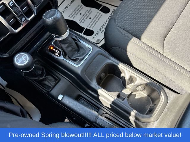 Used 2023 Jeep Wrangler Unlimited w/ Cold Weather Group AWD/4WD image 27