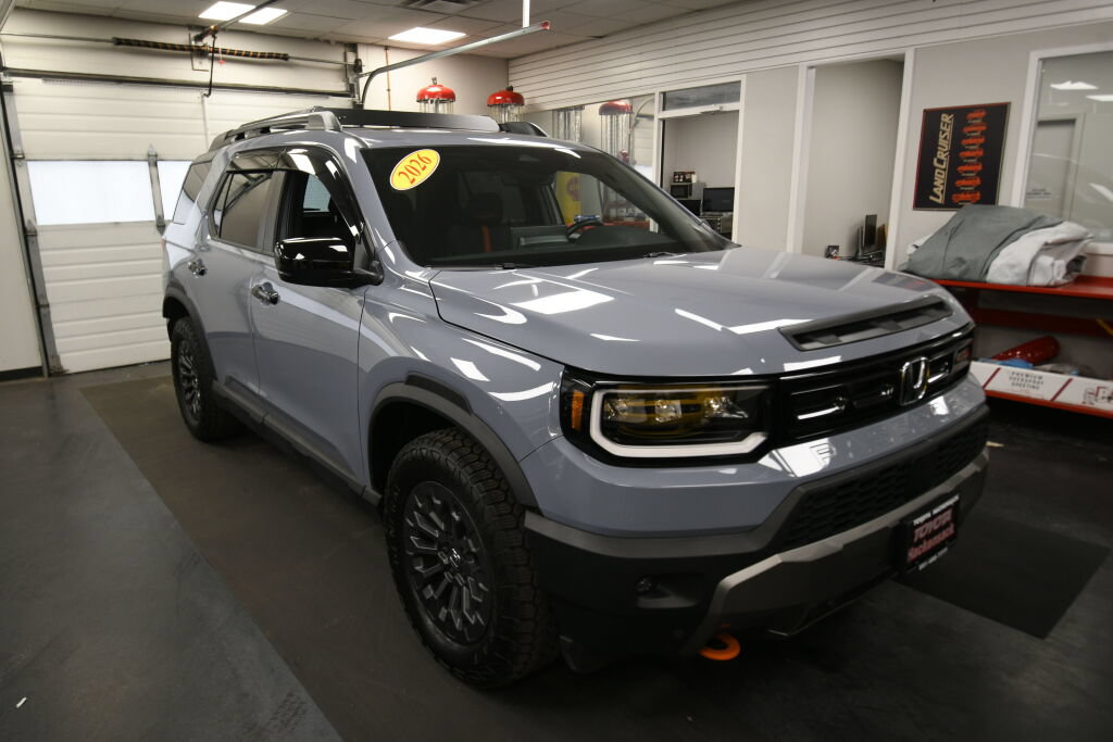 Used 2026 Honda Passport TrailSport image 2