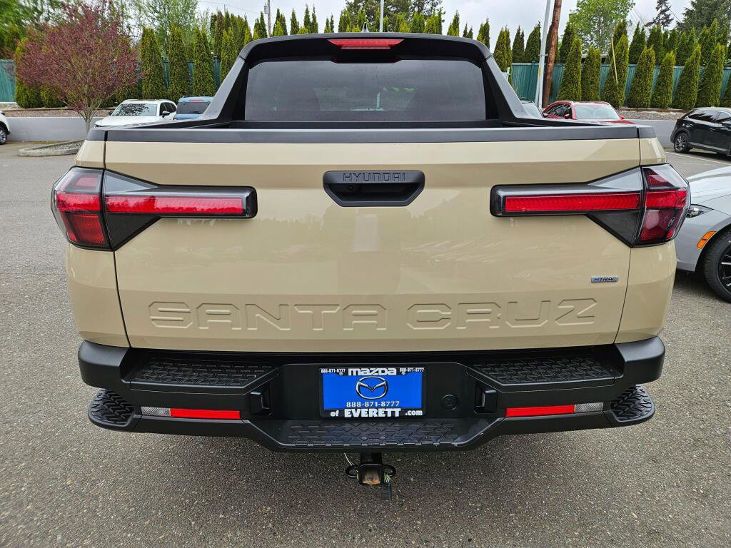 Used 2024 Hyundai Santa Cruz SE AWD/4WD image 4