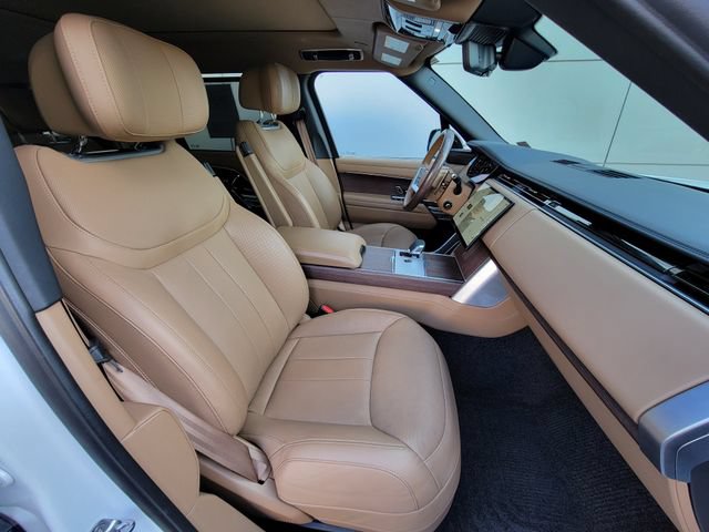 Used 2025 Land Rover Range Rover Long Wheelbase Autobiography AWD/4WD image 24