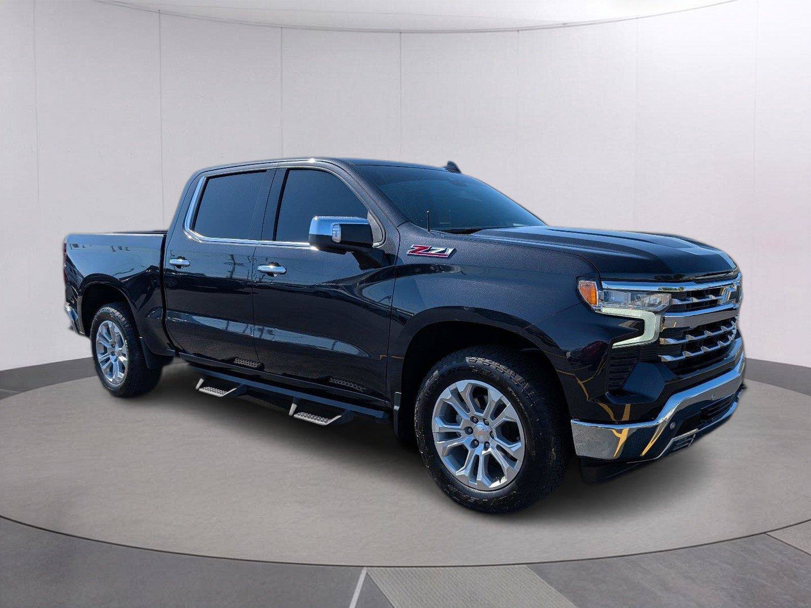 Used 2024 Chevrolet Silverado 1500 LTZ AWD/4WD image 9