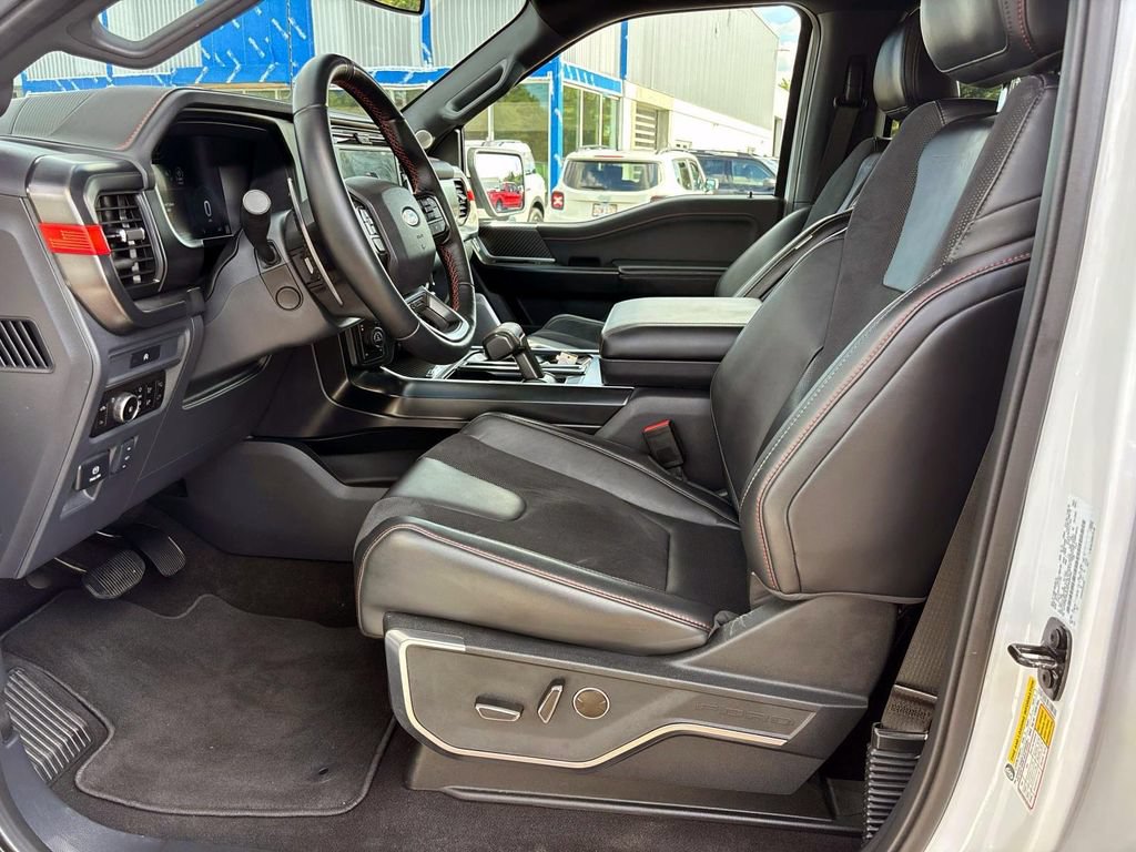 Used 2025 Ford F150 Raptor AWD/4WD image 9