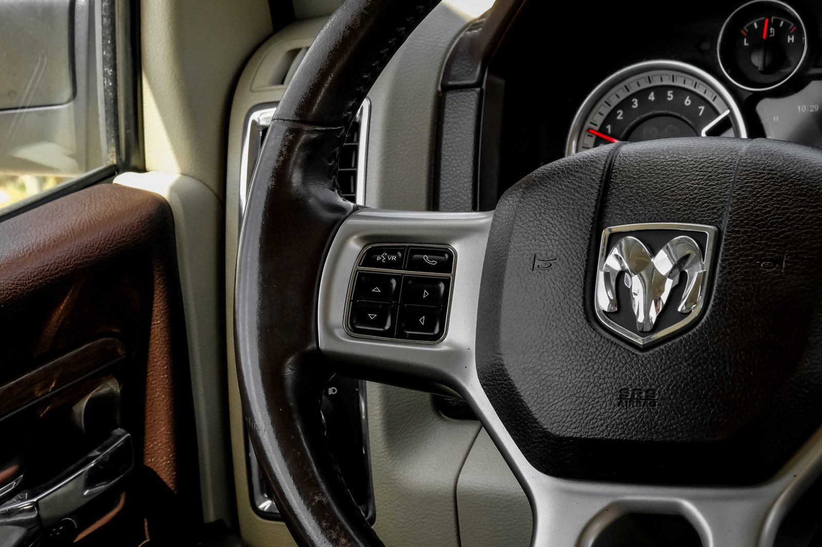 Used 2014 RAM 3500 Laramie image 22