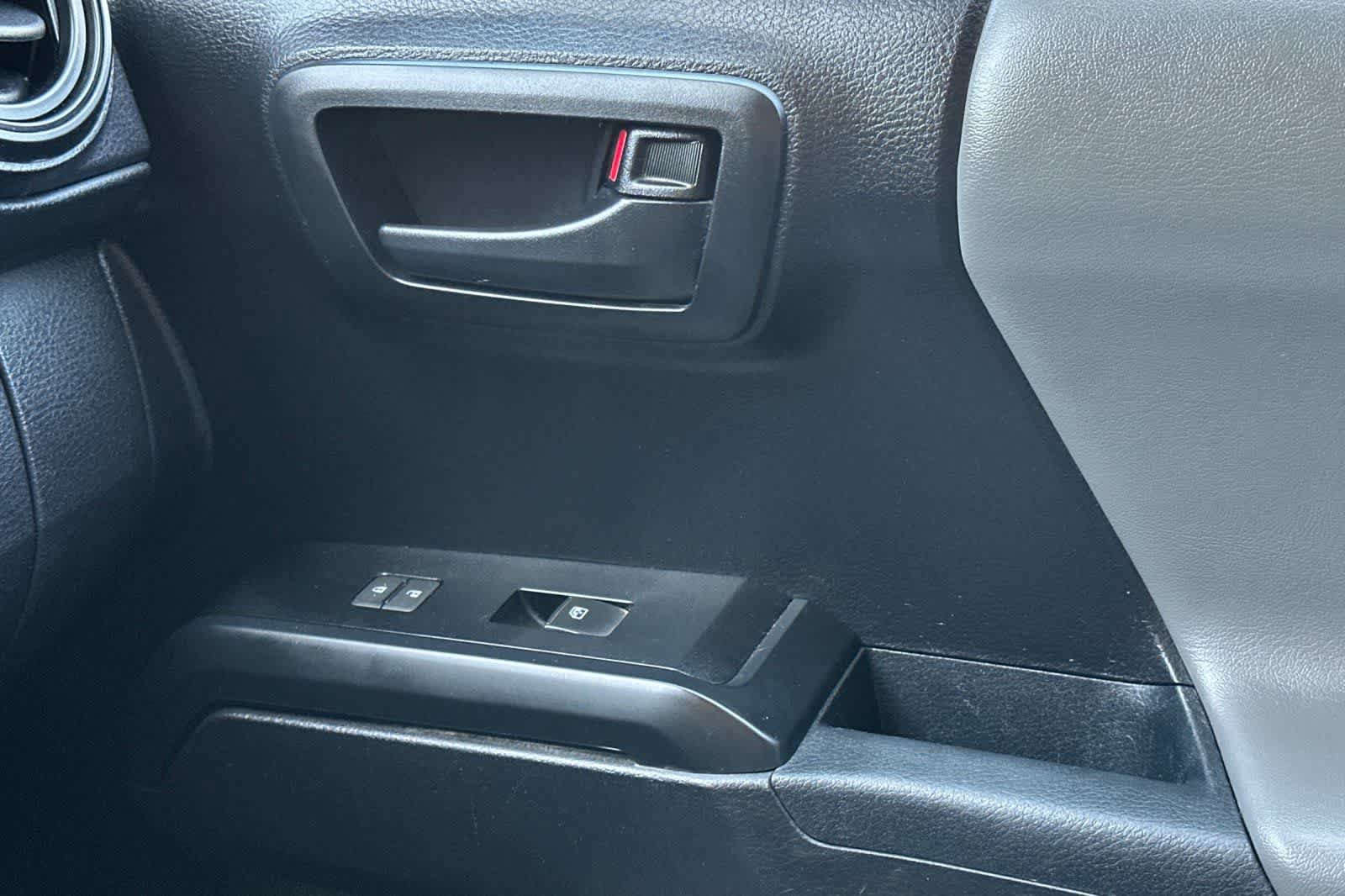 Used 2021 Toyota Tacoma SR w/ SR Convenience Package RWD image 19