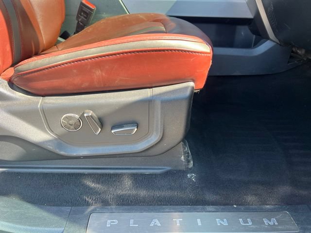 Used 2022 Ford F350 Platinum w/ Snow Plow Prep Package AWD/4WD image 12