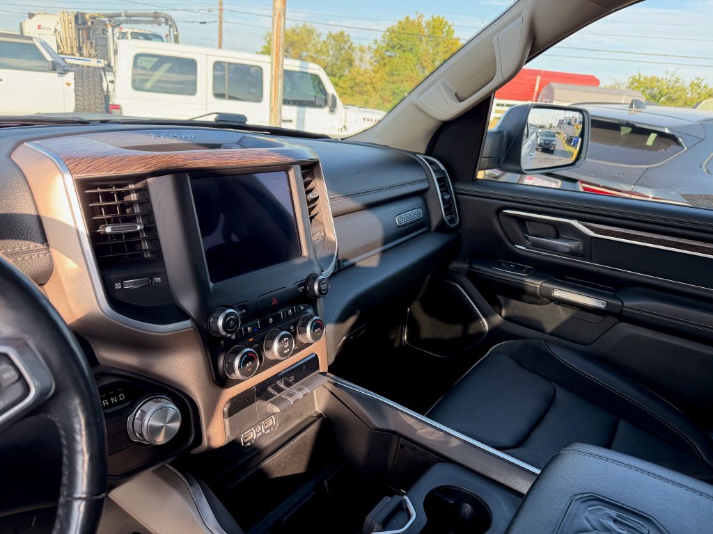 Used 2020 RAM 1500 Laramie RWD image 13