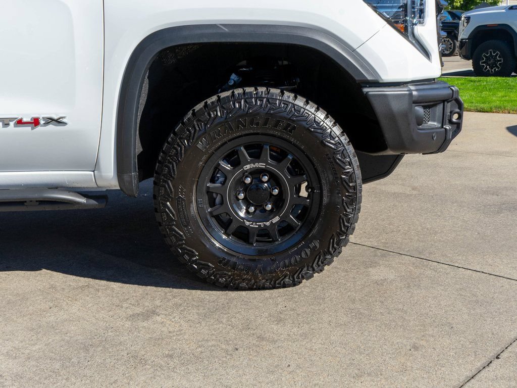 Used 2026 GMC Sierra 1500 AT4X w/ AT4X AEV Edition AWD/4WD image 40