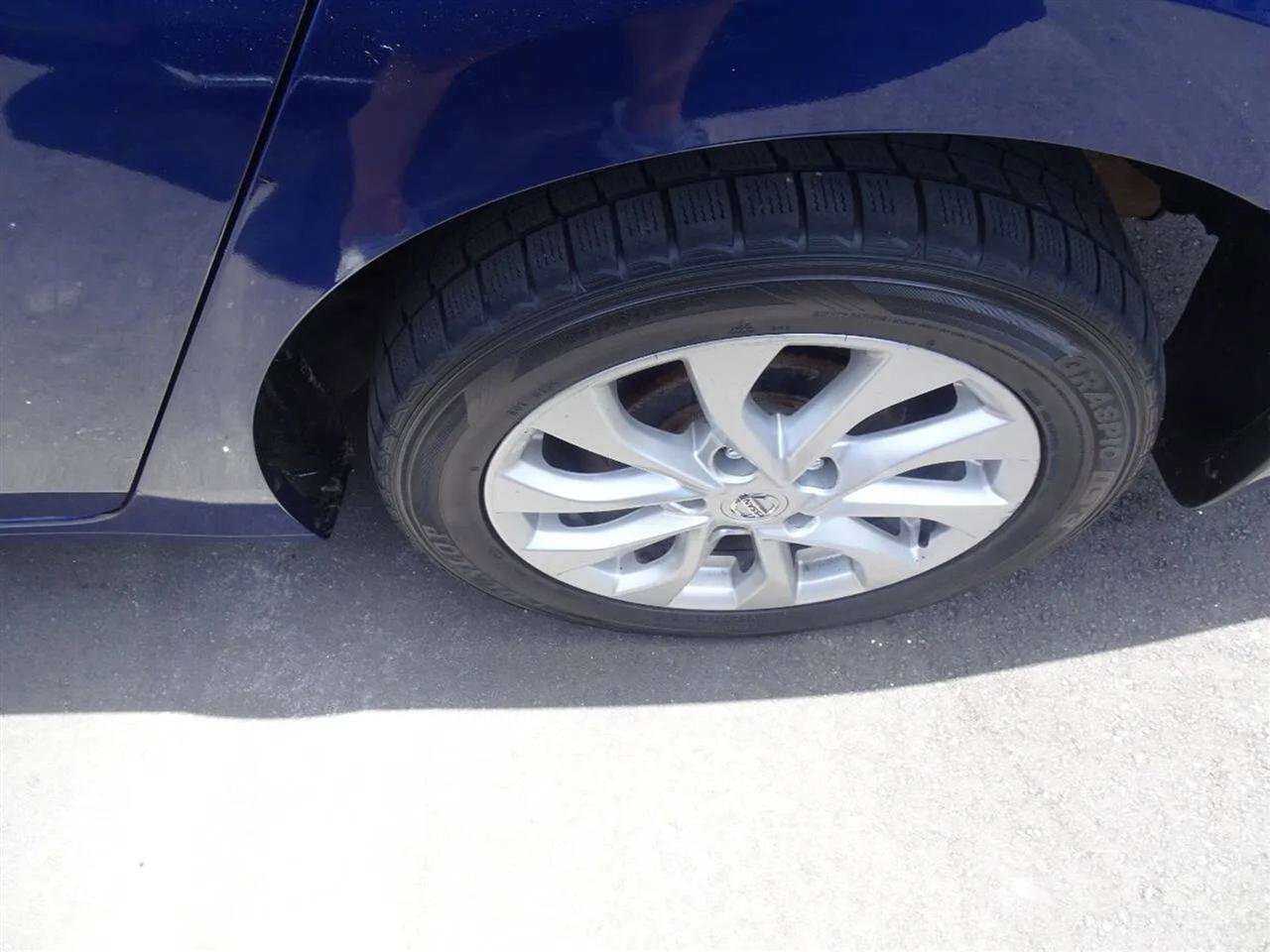 Used 2019 Nissan Sentra S w/ Appearance Package FWD image 13