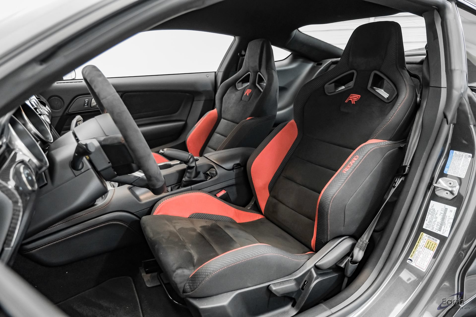 Used 2020 Ford Mustang Shelby GT350R w/ GT350R Equipment Group 920A RWD image 39