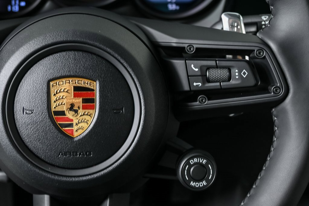 New 2026 Porsche Macan image 11