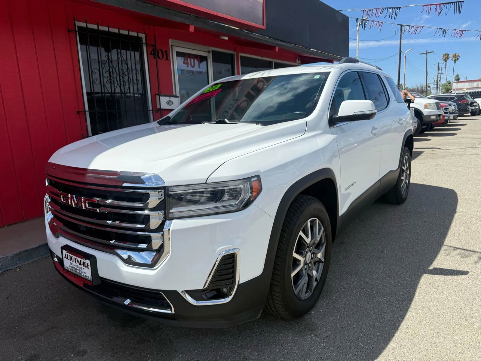 Used 2020 GMC Acadia SLT w/ Premium Package image 4