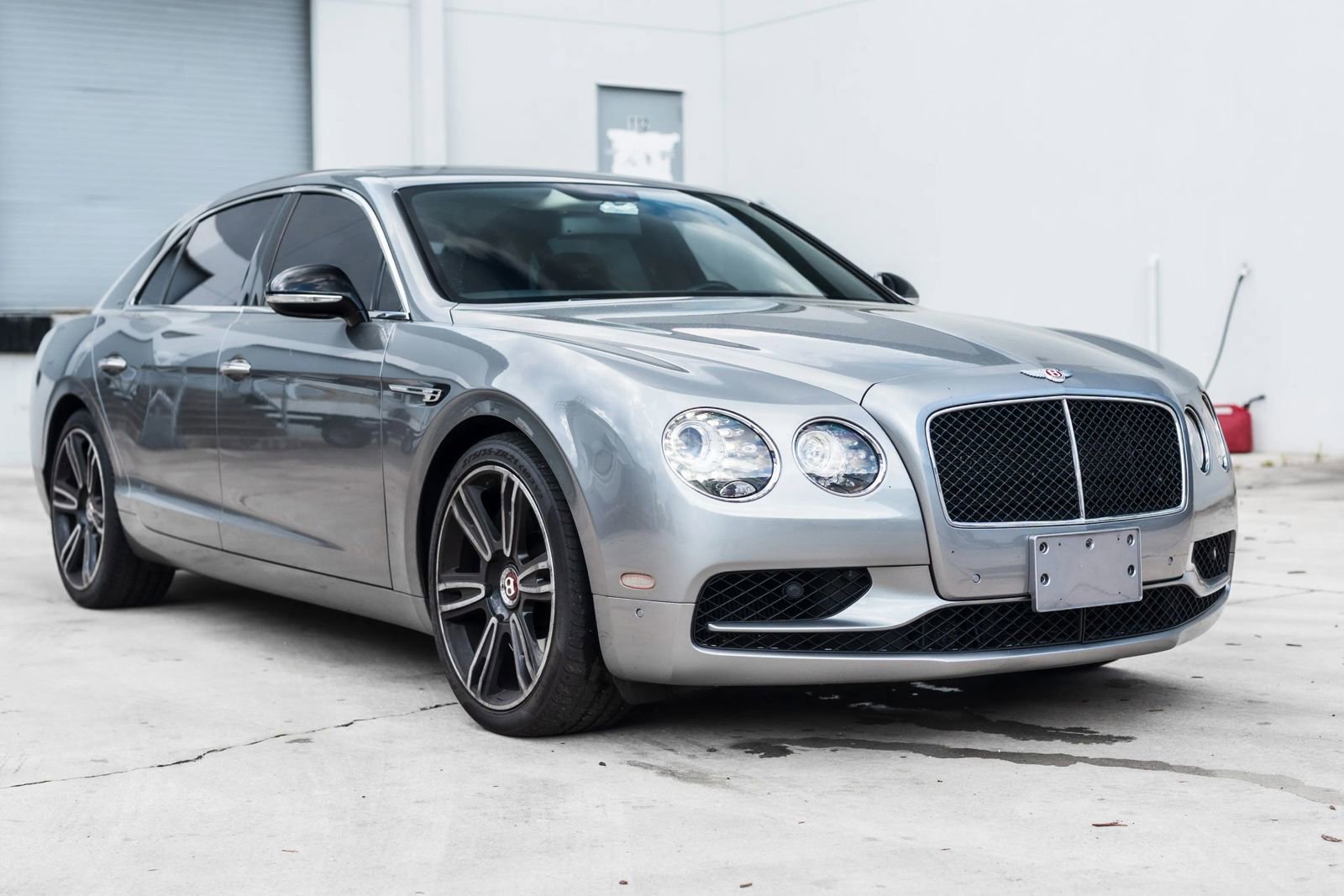 Used 2017 Bentley Flying Spur S V8 image 2