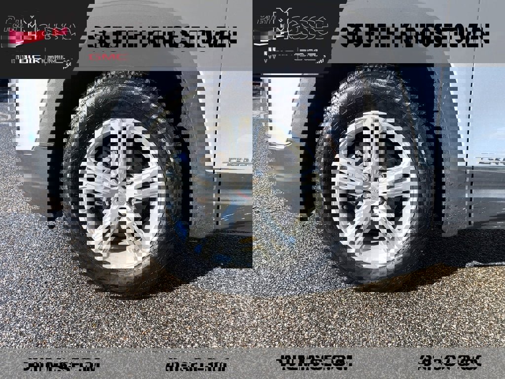 Certified 2020 GMC Terrain SLE w/ Driver Convenience Package image 7