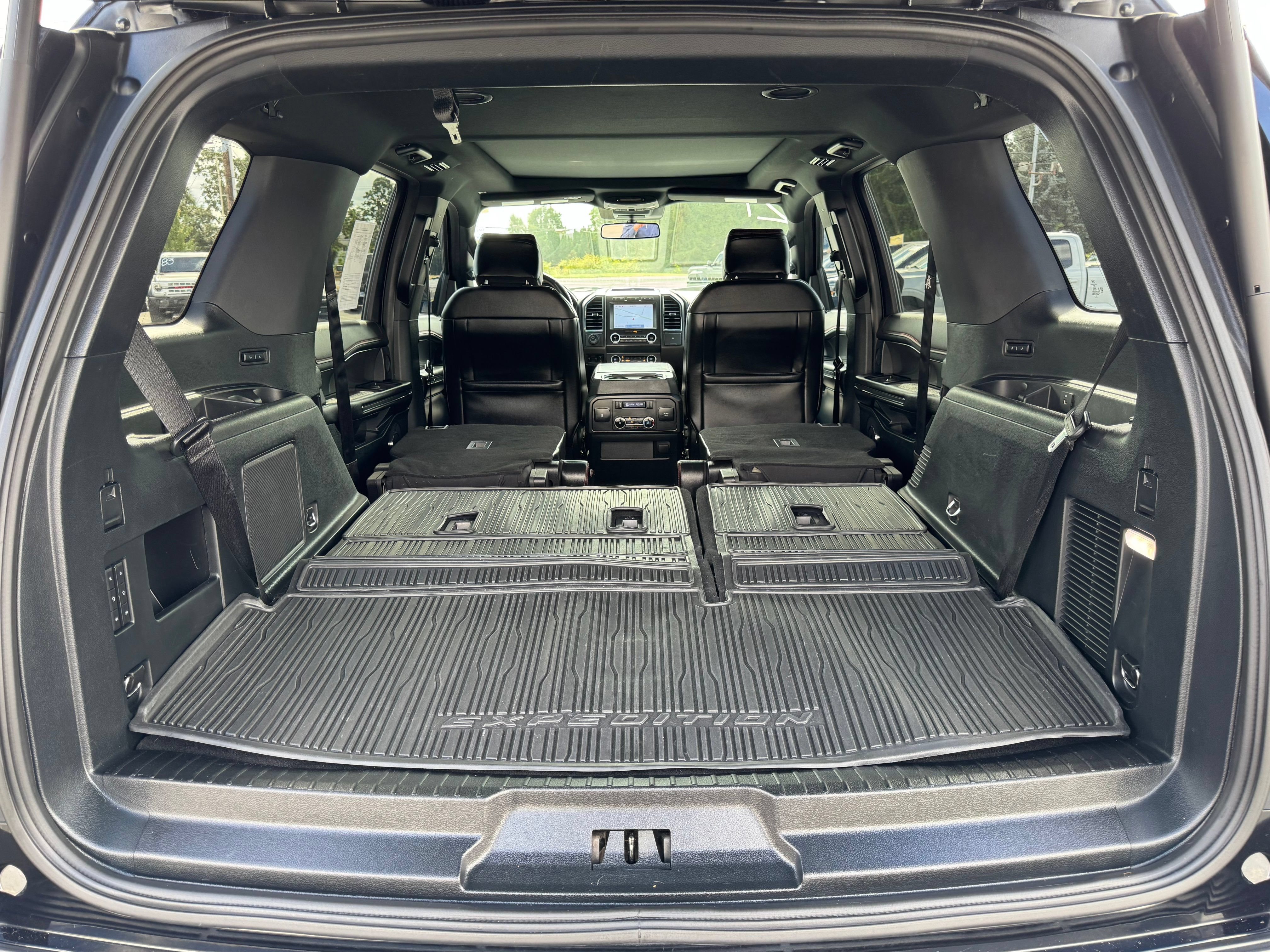 Certified 2020 Ford Expedition Limited w/ Equipment Group 303A AWD/4WD image 40