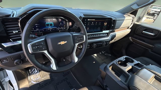 Used 2025 Chevrolet Silverado 2500 LT w/ Convenience Package RWD image 10