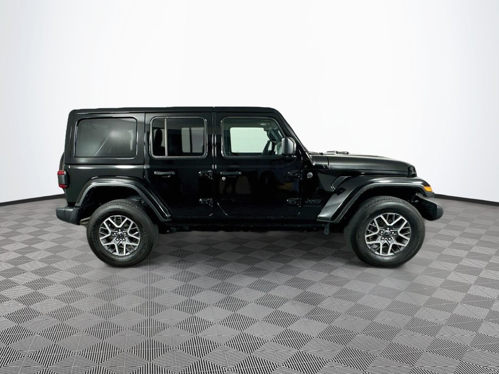 Certified 2025 Jeep Wrangler Unlimited Sahara AWD/4WD image 14