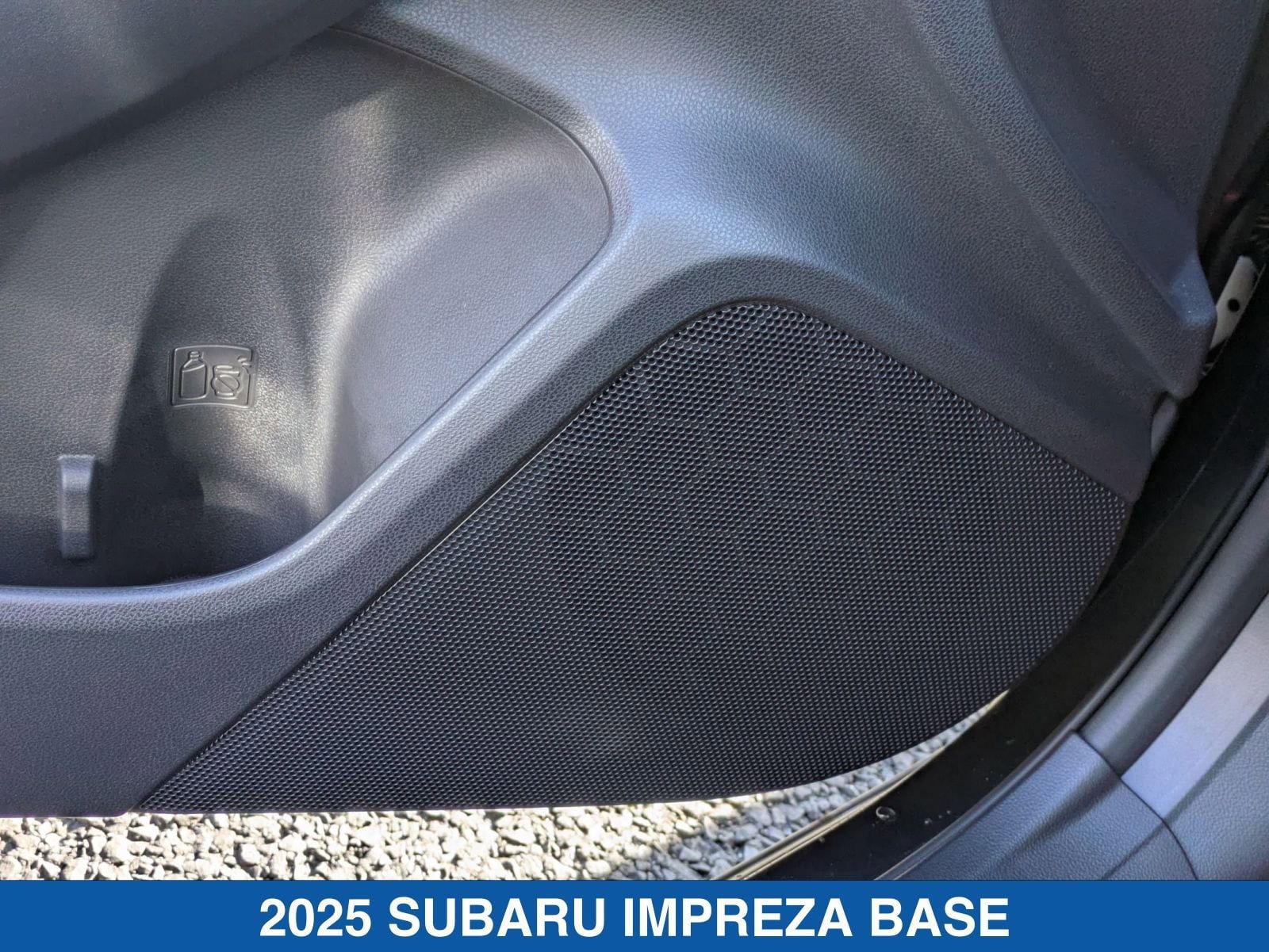 Certified 2025 Subaru Impreza 2.0i image 14