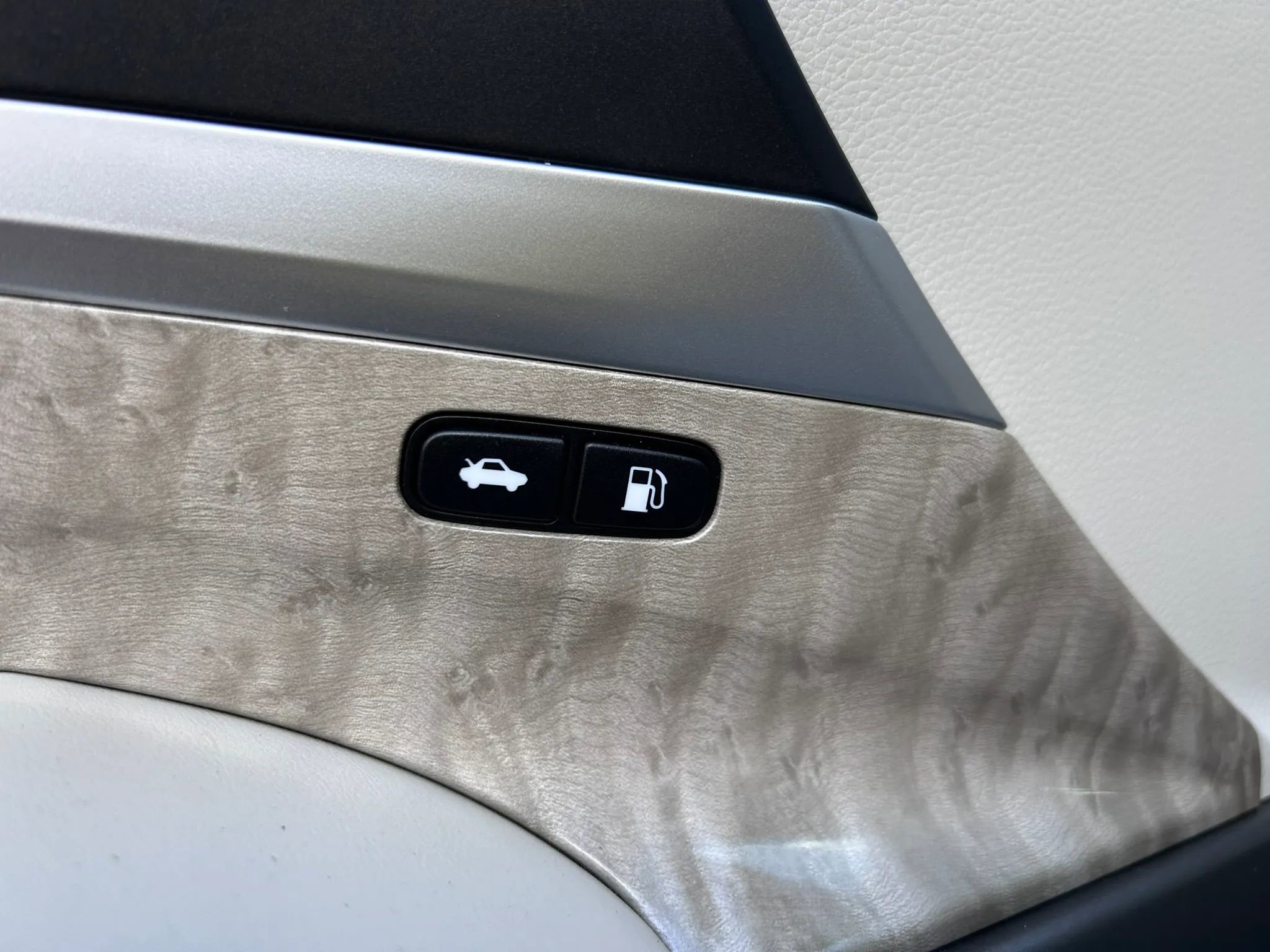 Used 2020 Acura RLX Sport Hybrid w/ Advance Pkg image 52