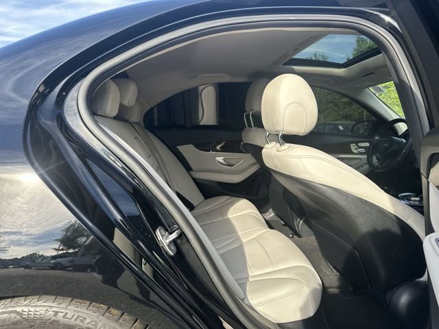 Used 2018 Mercedes-Benz C 300 Sedan w/ Multimedia Package image 27