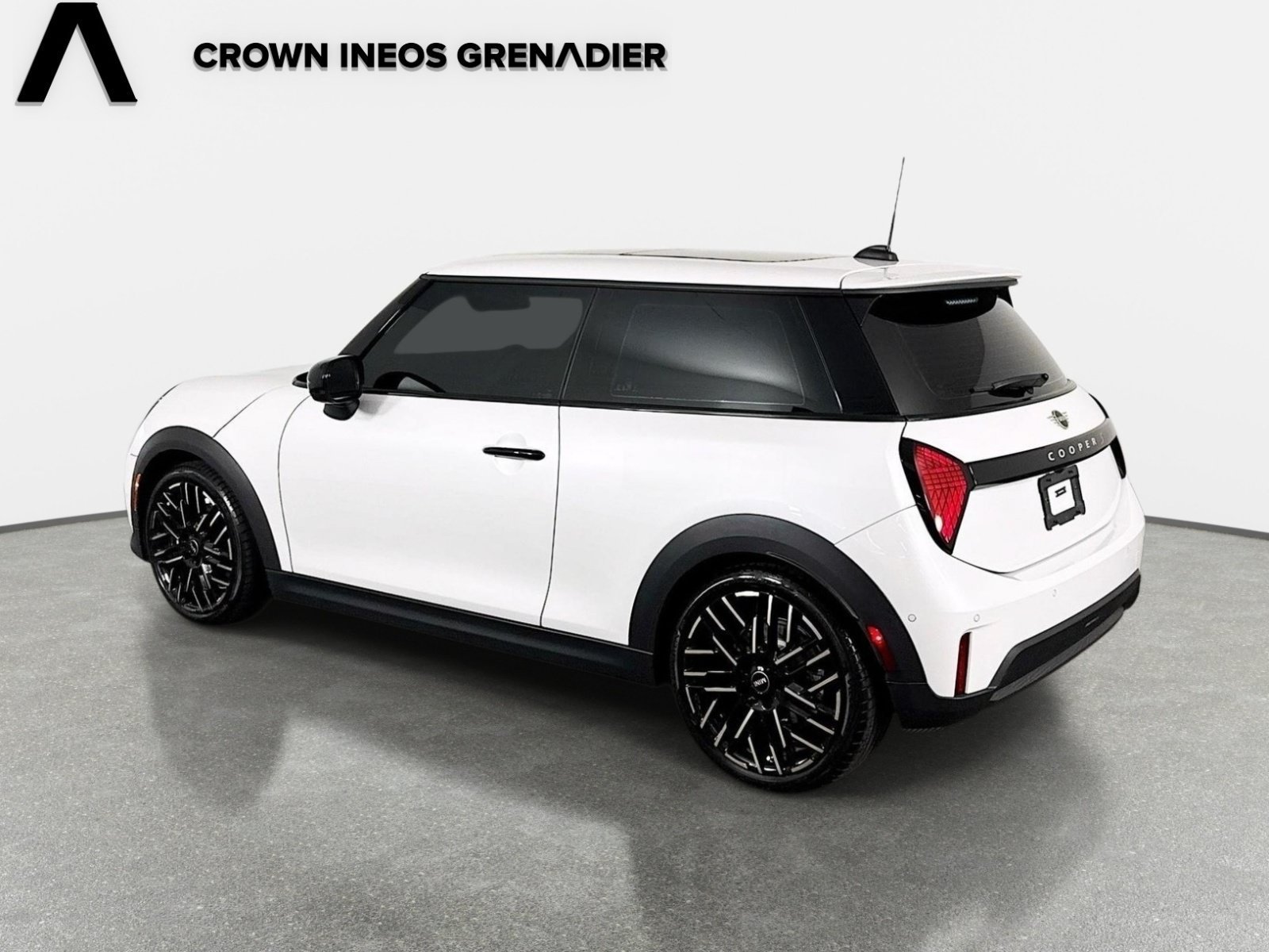 Used 2025 MINI Cooper S FWD image 7