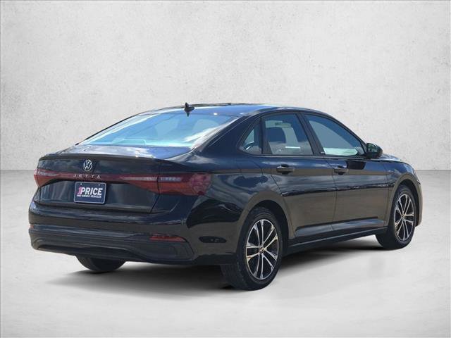 Used 2025 Volkswagen Jetta Sport image 5