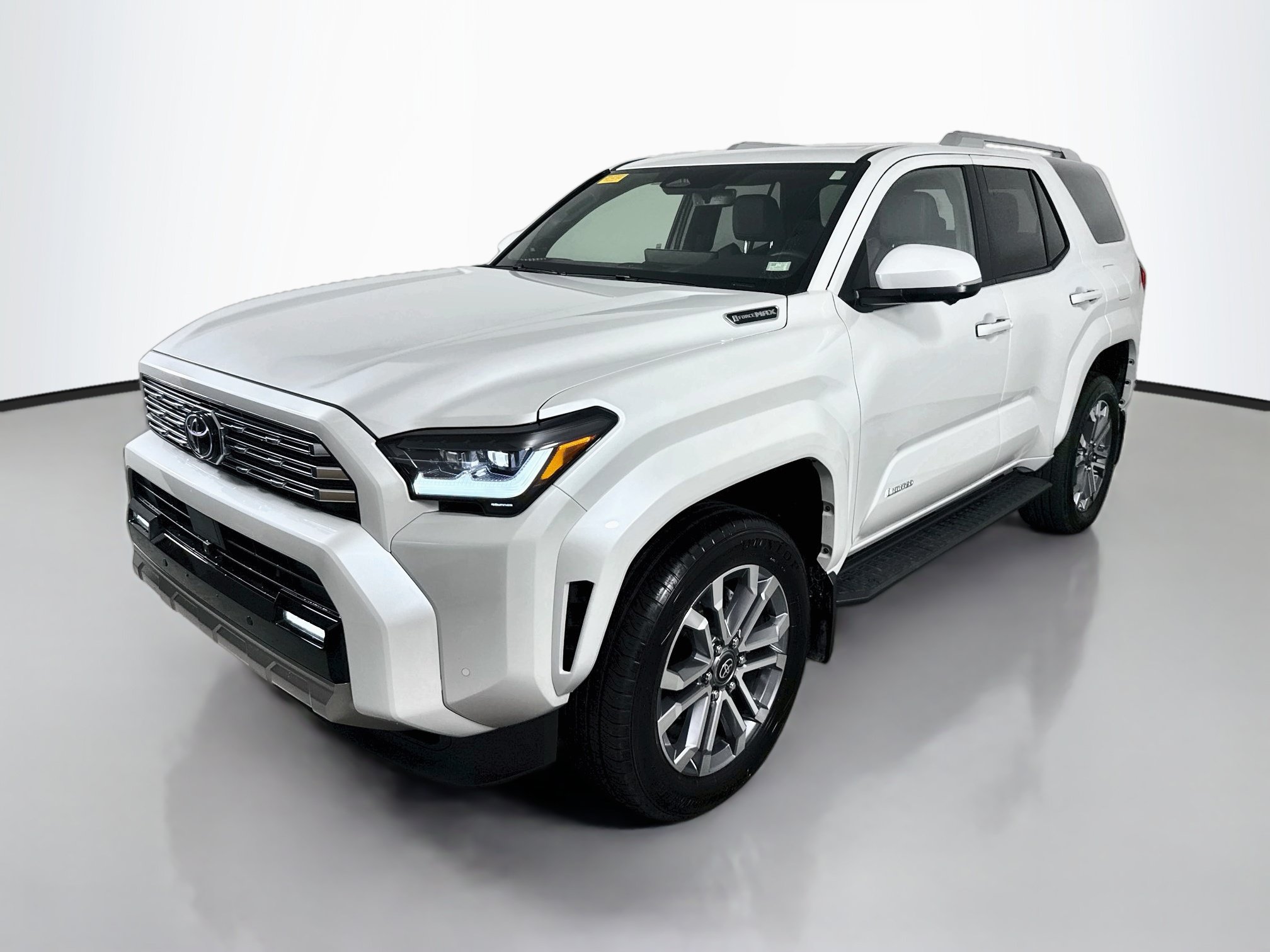 Used 2025 Toyota 4Runner Limited AWD/4WD image 3